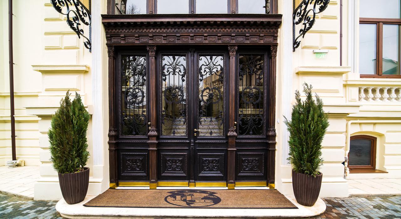 Hotel 5 Continents Craiova Exteriör bild